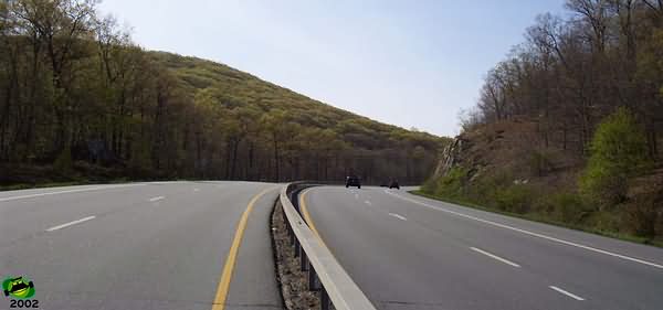 NY 17A looking away from NY 17-looking west